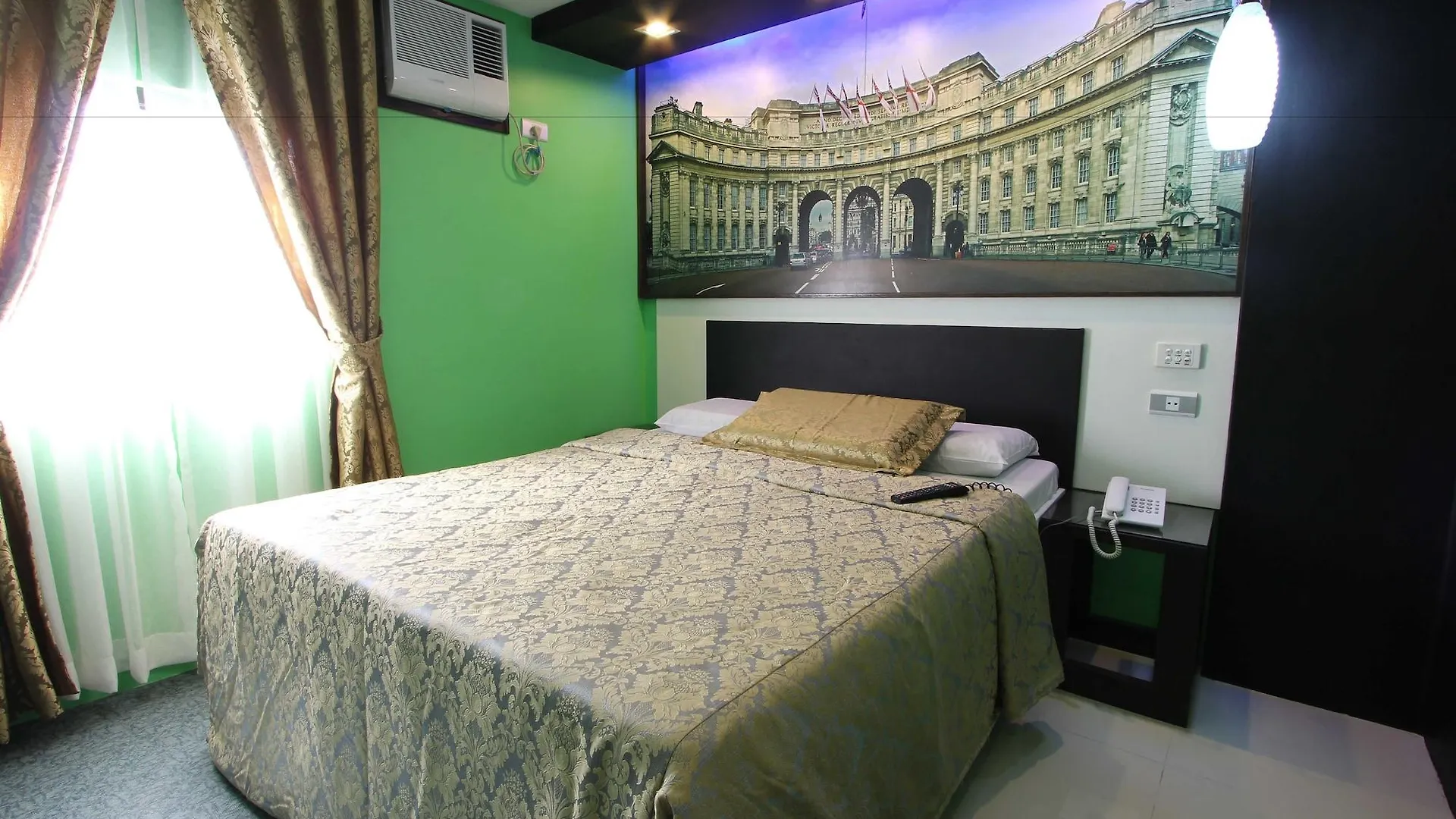Eurotel Makati Makati City Szálloda